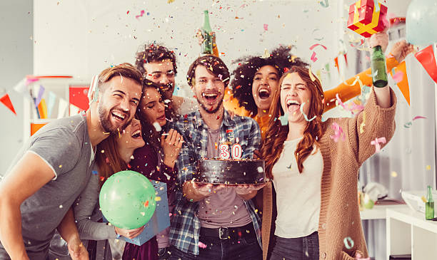 Cómo organizar una fiesta sorpresa paso a paso Cómo organizar una fiesta sorpresa paso a paso
